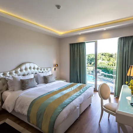 Hotell Calma & 4*