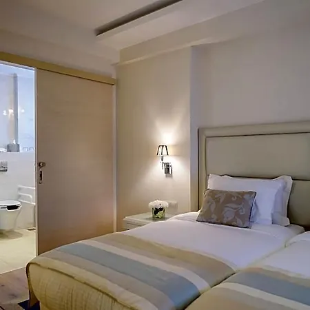 Calma & Hotel 4*