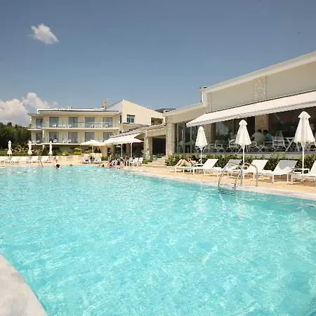 Calma & 4* كاستوريا