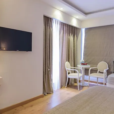 Calma & Hotell Kastoria