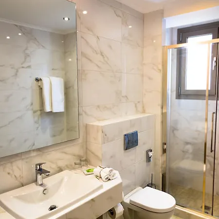 Calma & فندق كاستوريا