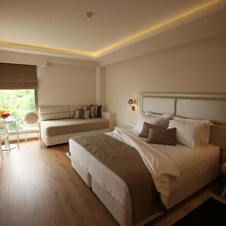 Hotell Calma & 4*