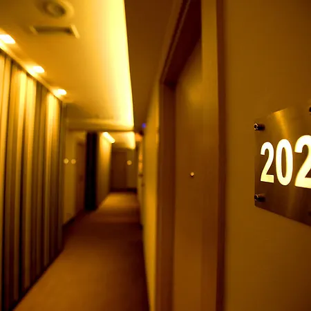 Calma & Hotel