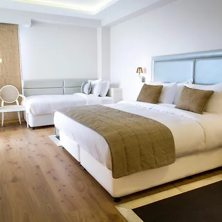 Calma & Hotell 4*