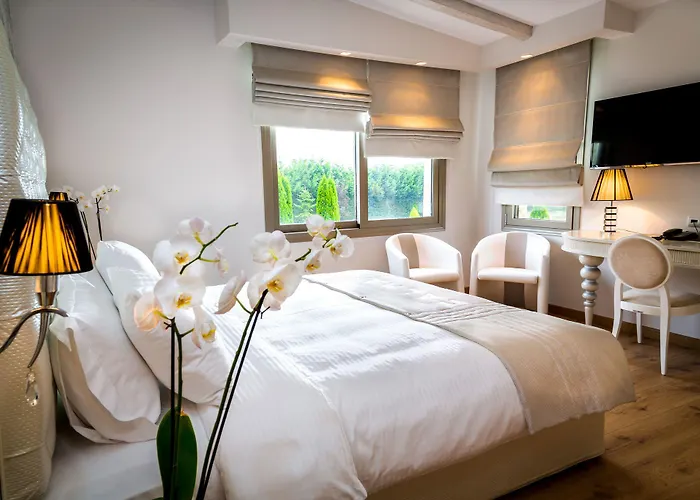 Calma & מלון קסטוריה