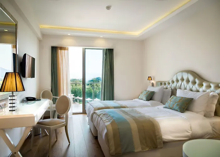 卡尔马spa及酒店 4* 卡斯托里亚